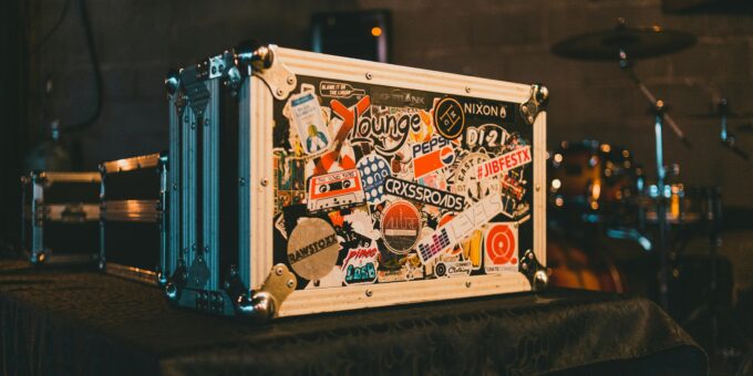 How to Design a Professional Logo That Boosts Brand Trust